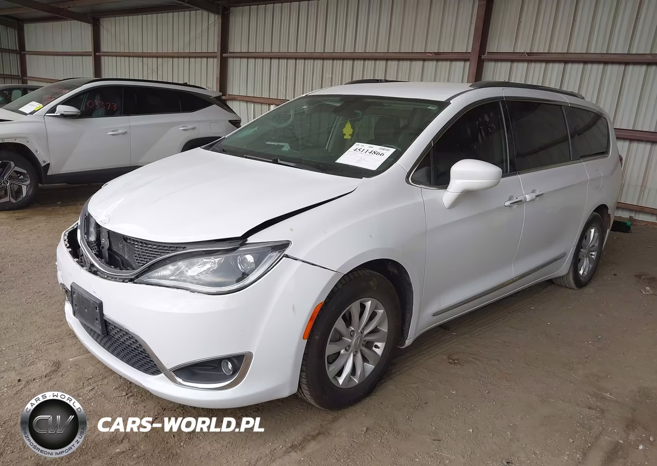 2018 Chrysler Pacifica Touring L VIN:2C4RC1BG6JR290427 - 2