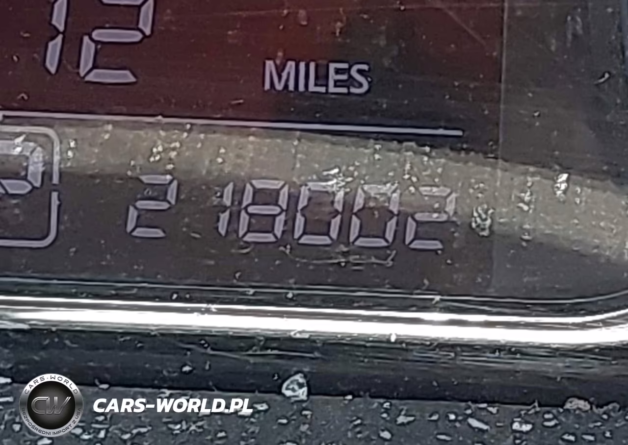 2015 Nissan Sentra Sr VIN:3N1AB7APXFY337330 - 15