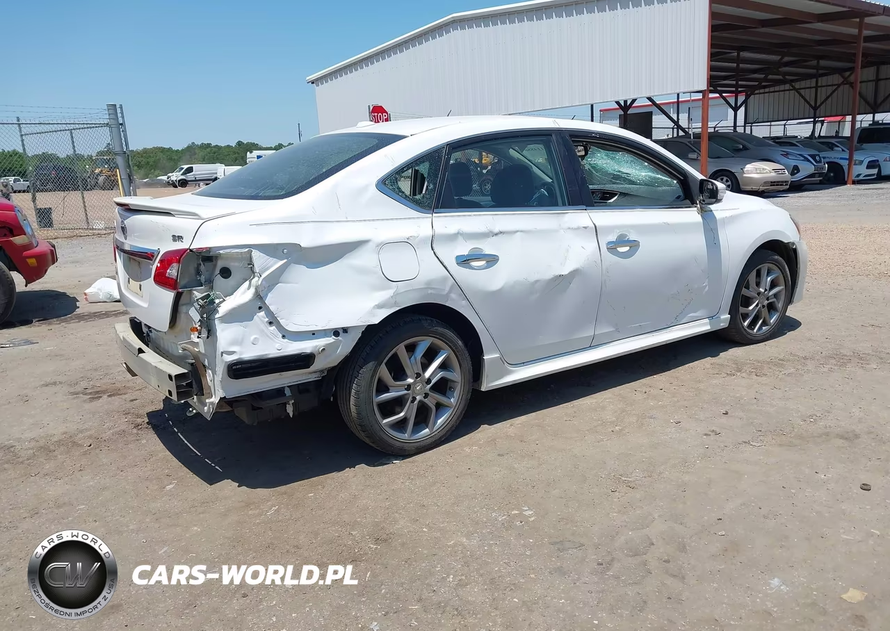 2015 Nissan Sentra Sr VIN:3N1AB7APXFY337330 - 4