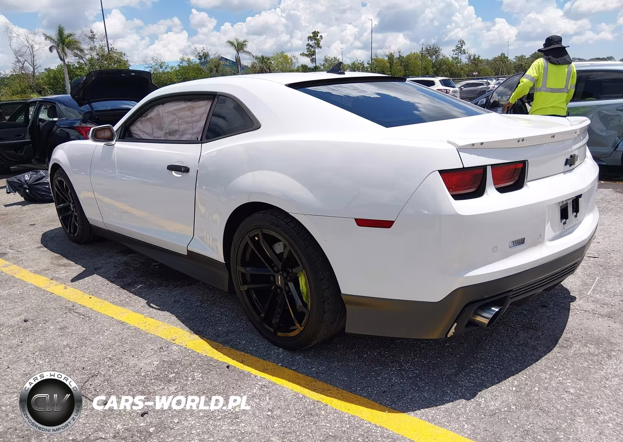 2010 Chevrolet Camaro 2Ss VIN:2G1FK1EJ1A9152252 - 3