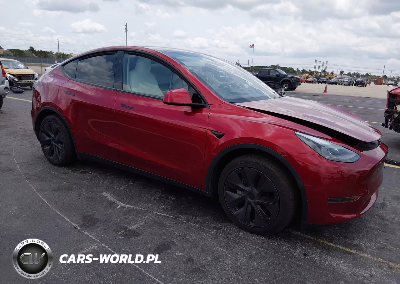 2025 Tesla Model Y Long Range Dual Motor Rear-Wheel Drive – zdjęcie 1 z 15