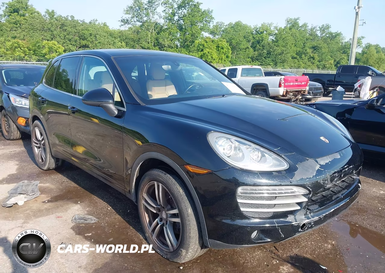 2014 Porsche Cayenne Platinum Edition