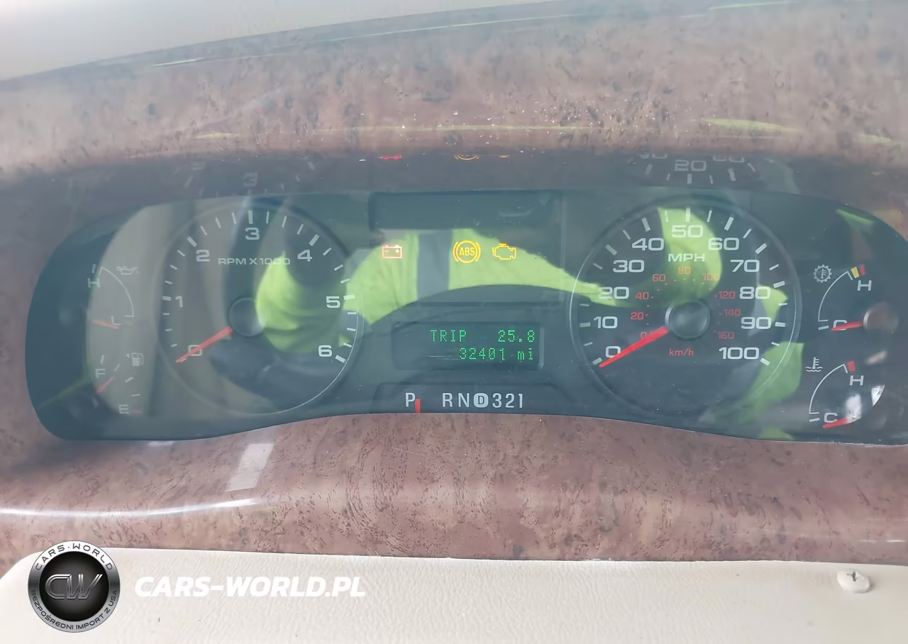 2009 Ford F550 Super Duty Stripped Chass VIN:1F6LF53Y690A00711 - 7