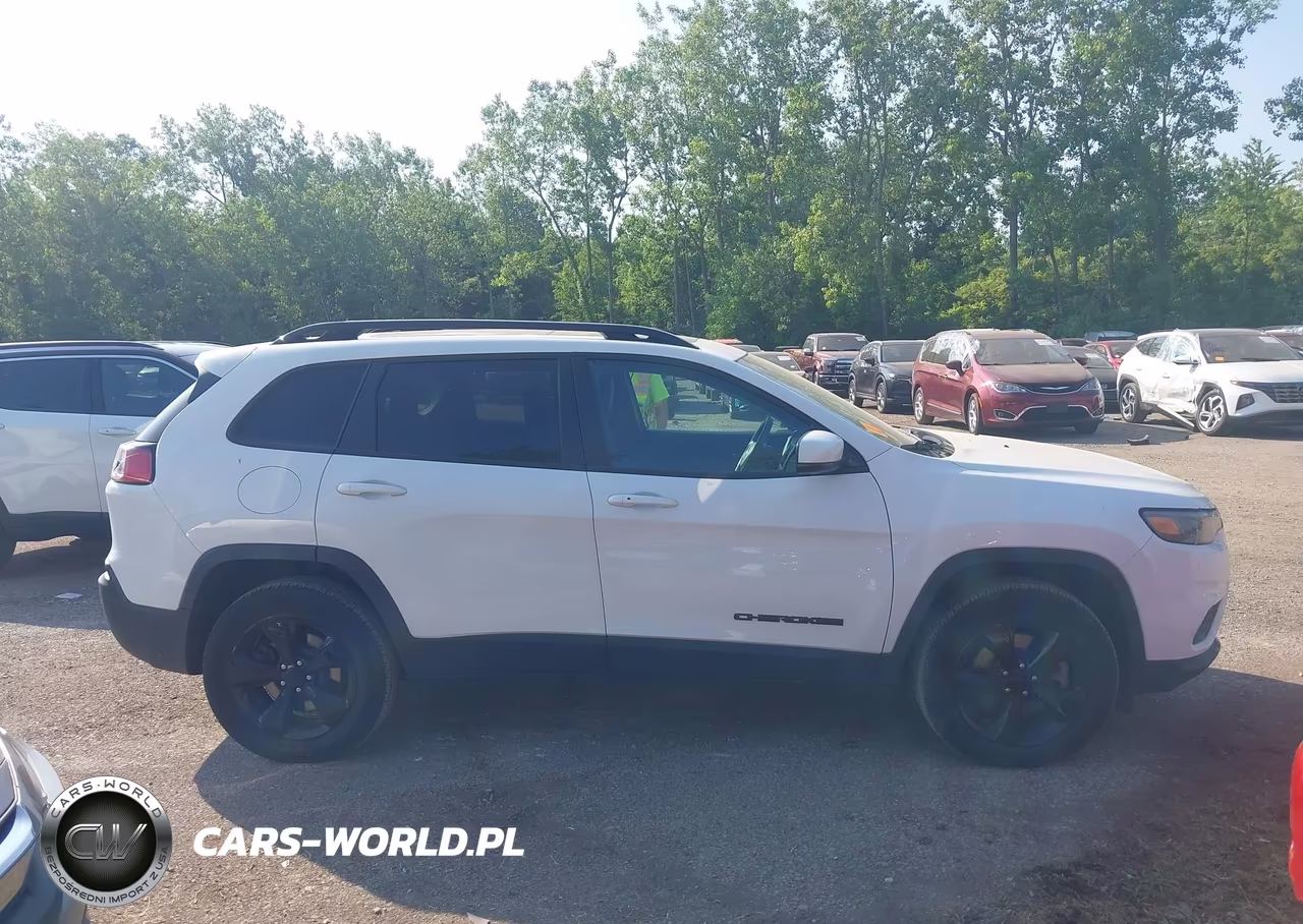 2020 Jeep Cherokee Altitude 4X4 VIN:1C4PJMLB9LD529394 - 13