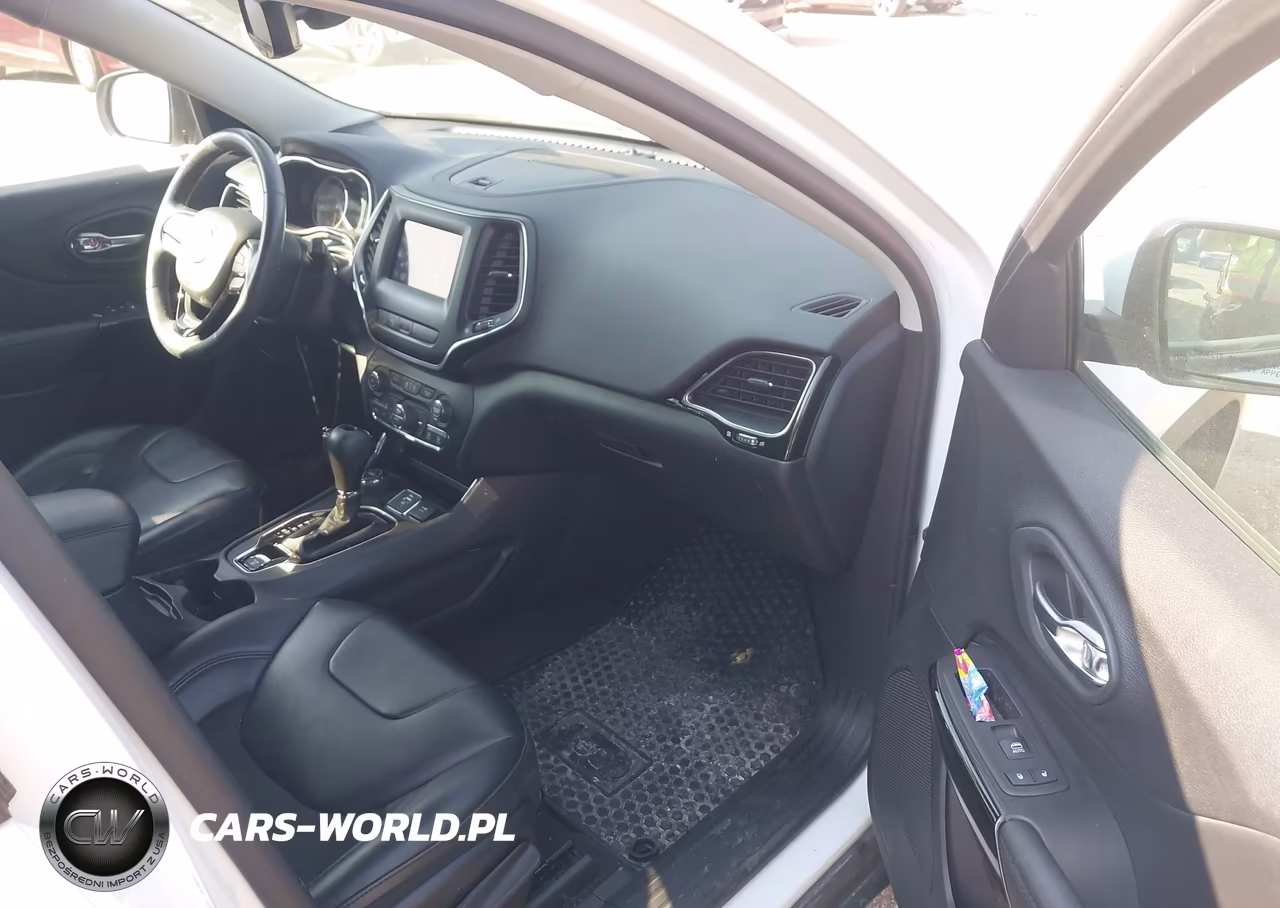 2020 Jeep Cherokee Altitude 4X4 VIN:1C4PJMLB9LD529394 - 5