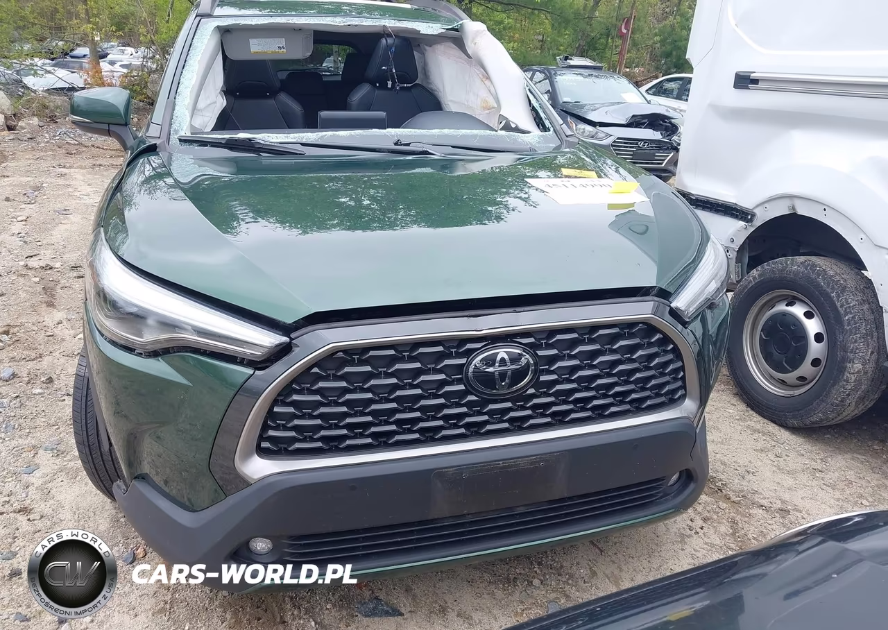 2022 Toyota Corolla Cross Xle VIN:7MUDAABG1NV014479 - 11