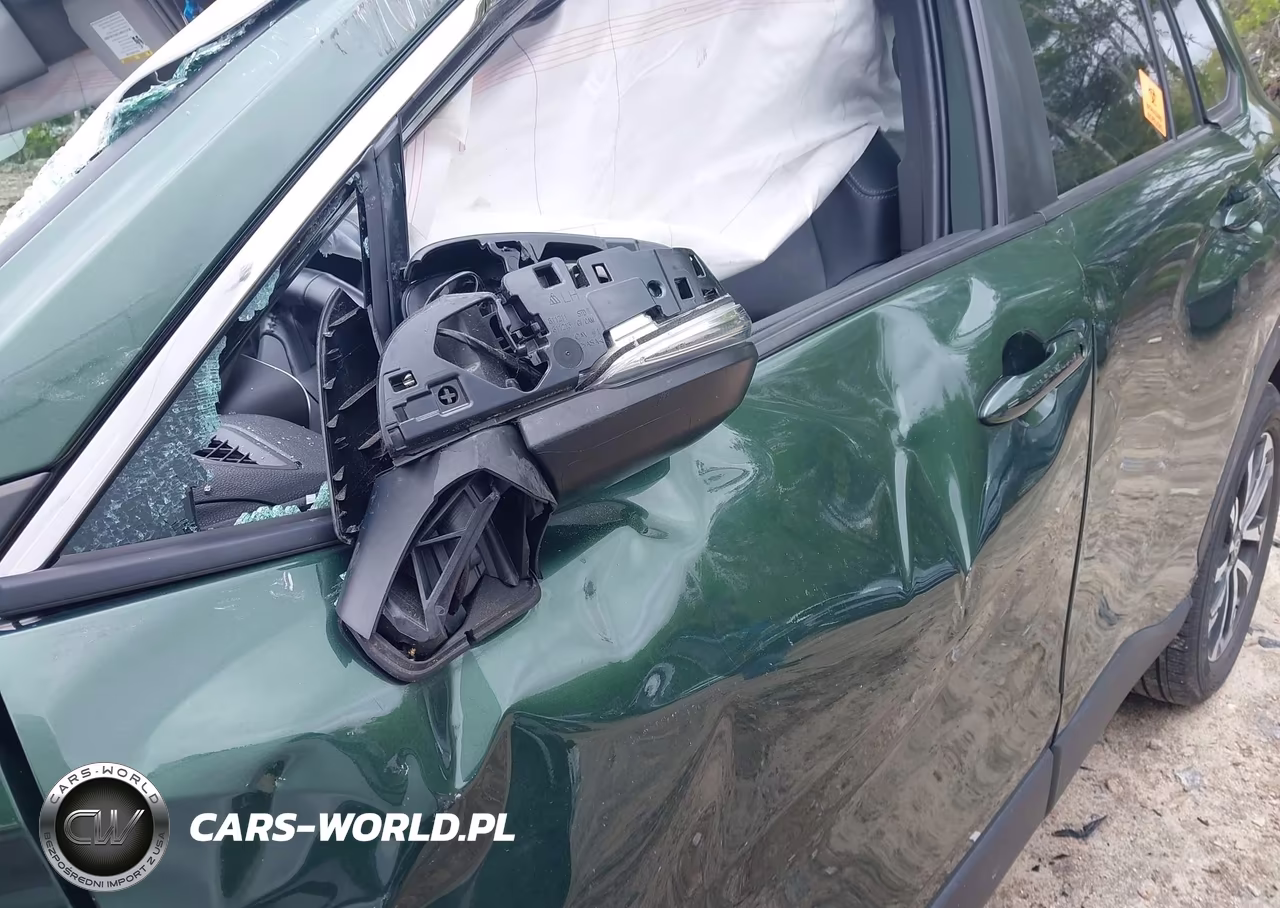 2022 Toyota Corolla Cross Xle VIN:7MUDAABG1NV014479 - 16