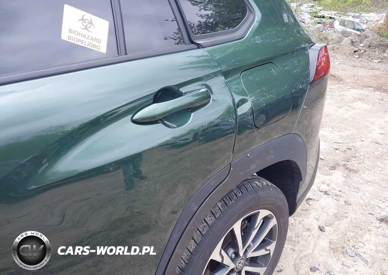 2022 Toyota Corolla Cross Xle VIN:7MUDAABG1NV014479 - 17