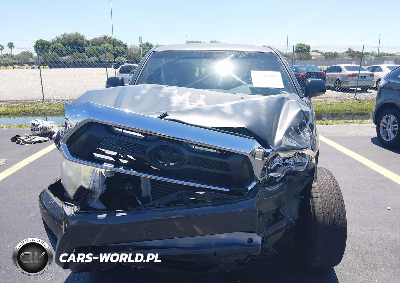 2015 Toyota Tacoma Prerunner V6 VIN:3TMJU4GN8FM190444 - 12
