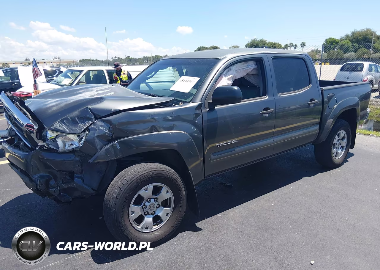 2015 Toyota Tacoma Prerunner V6 VIN:3TMJU4GN8FM190444 - 2