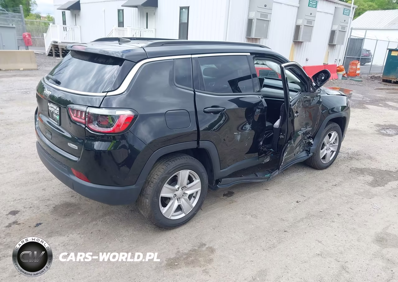 2022 Jeep Compass Latitude 4X4 VIN:3C4NJDBB6NT211593 - 4