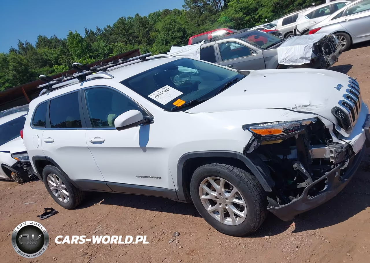 2015 Jeep Cherokee Latitude VIN:1C4PJMCB2FW502966 - 13