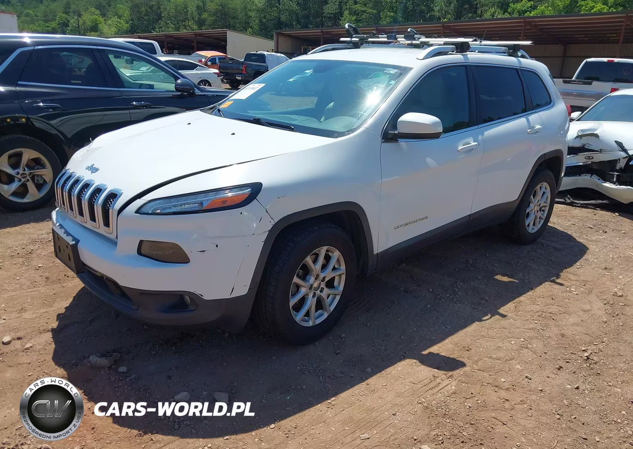 2015 Jeep Cherokee Latitude VIN:1C4PJMCB2FW502966 - 2