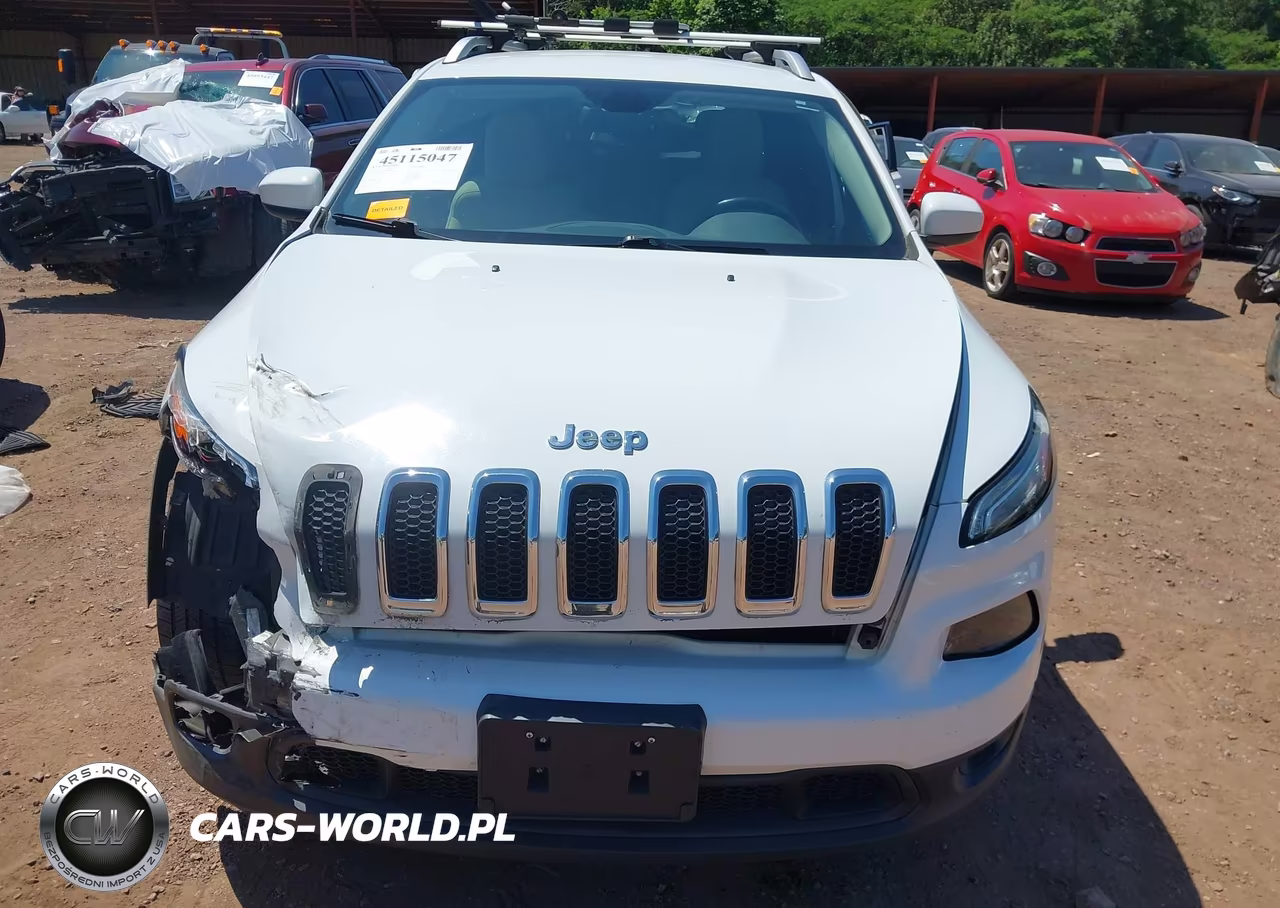 2015 Jeep Cherokee Latitude VIN:1C4PJMCB2FW502966 - 6