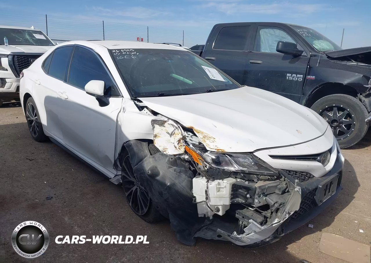 2020 Toyota Camry Se – zdjęcie 1 z 16