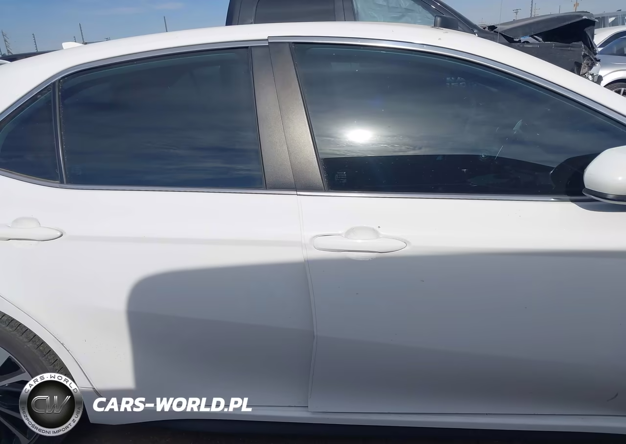 2020 Toyota Camry Se VIN:4T1G11AK1LU510075 - 13