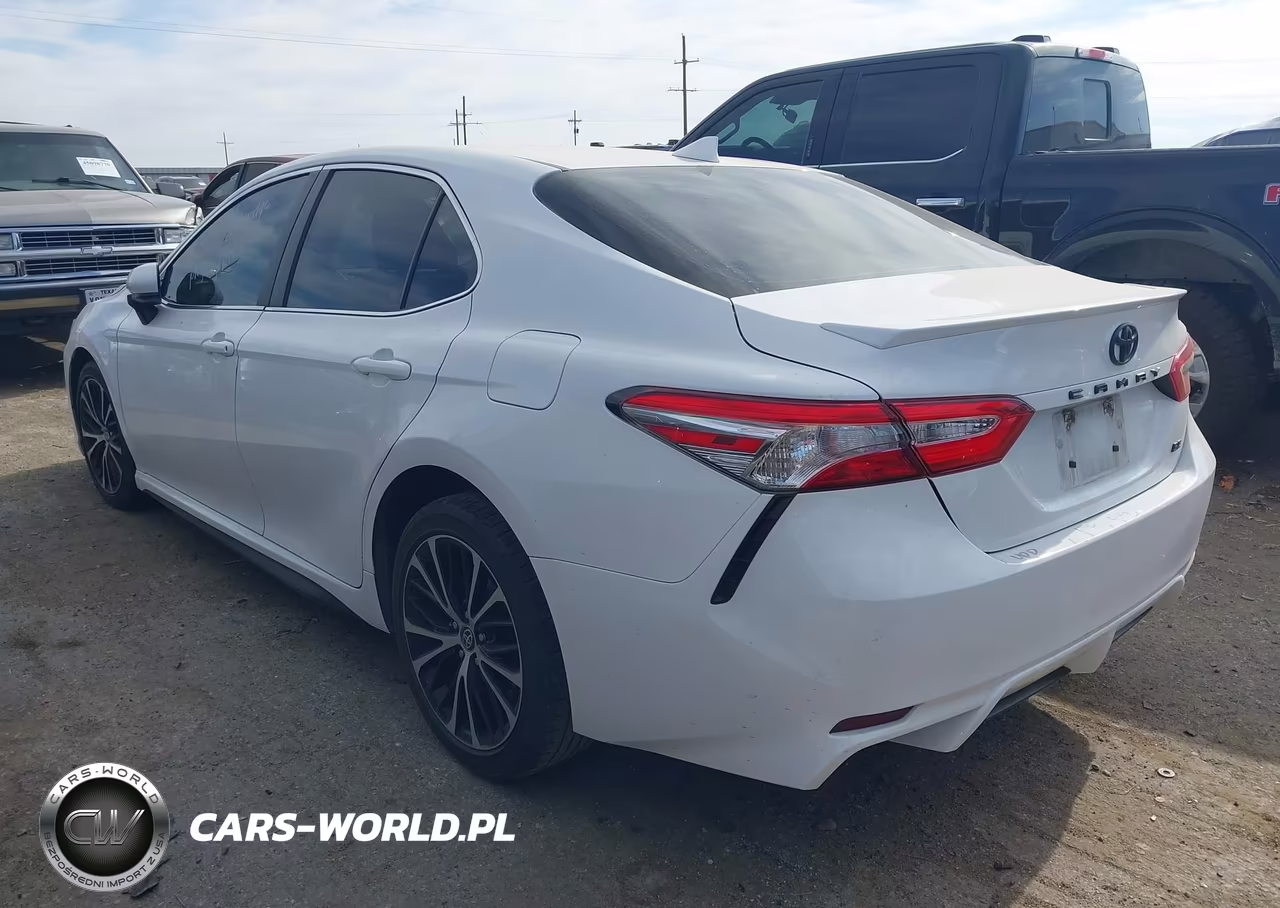 2020 Toyota Camry Se VIN:4T1G11AK1LU510075 - 3