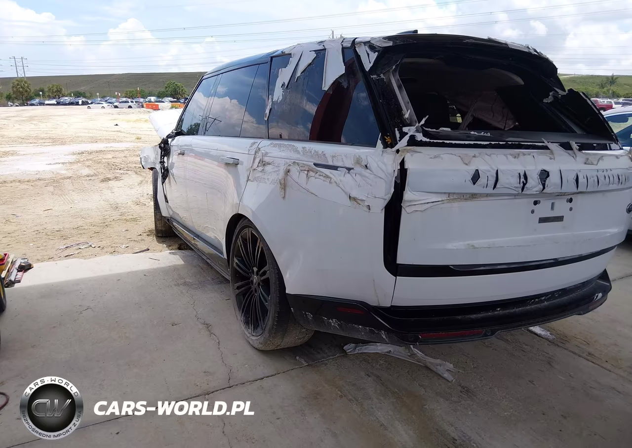 2023 Land Rover Range Rover VIN:SALK1BE73PA009716 - 3