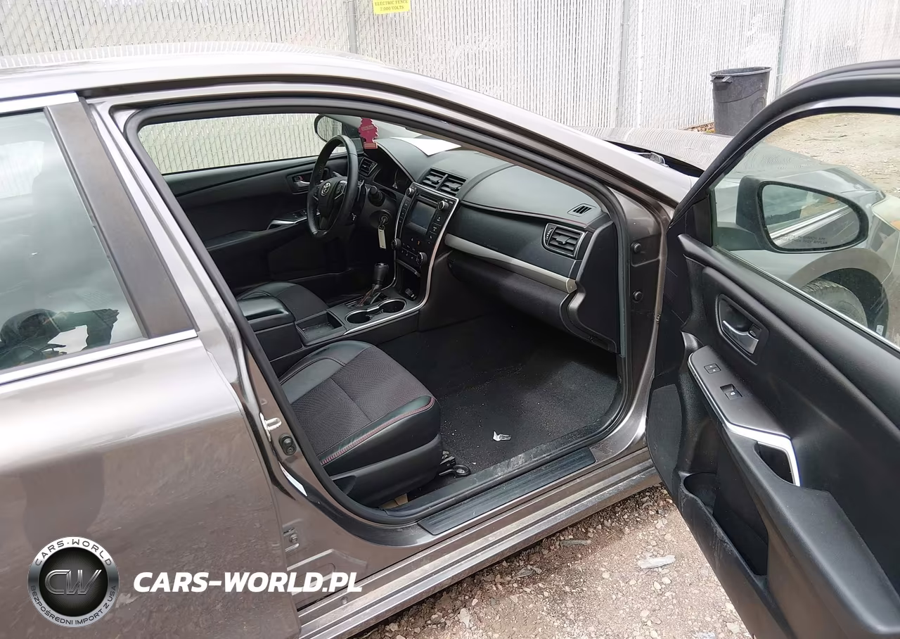 2017 Toyota Camry Se VIN:4T1BF1FKXHU422251 - 5