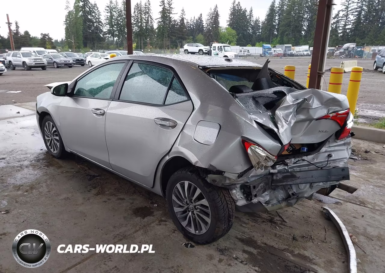 2017 Toyota Corolla Xle VIN:2T1BURHE8HC805201 - 3