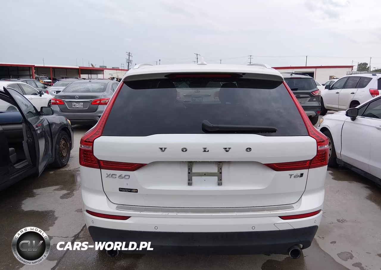 2018 Volvo Xc60 T6 Momentum VIN:YV4A22RK3J1041147 - 15