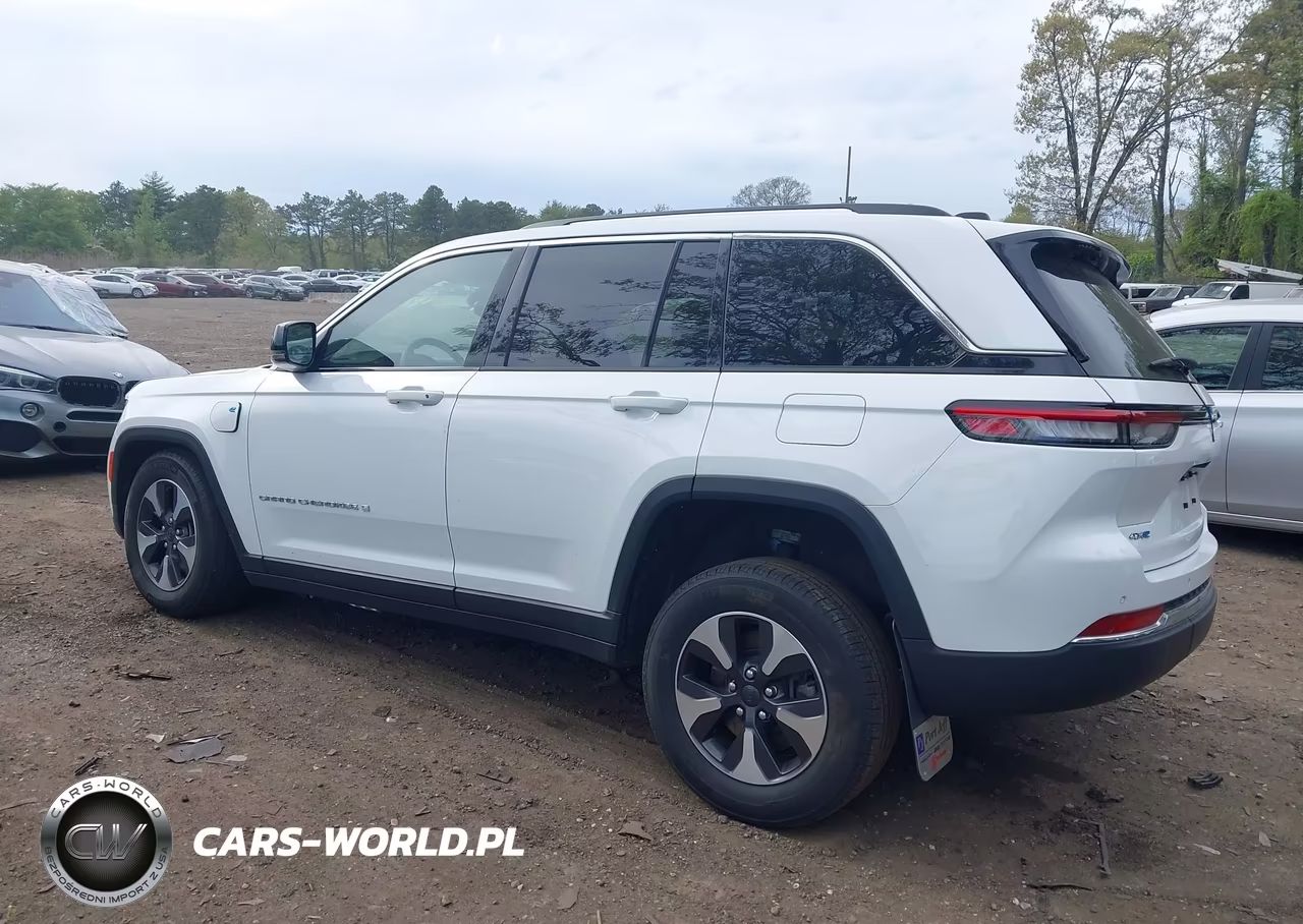2024 Jeep Grand Cherokee 4Xe VIN:1C4RJYB6XR8942074 - 14