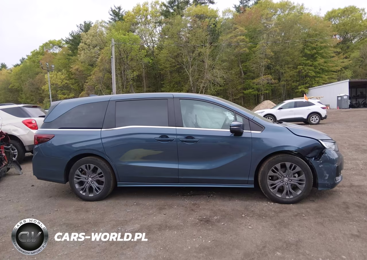2025 Honda Odyssey Touring VIN:5FNRL6H89SB007304 - 13
