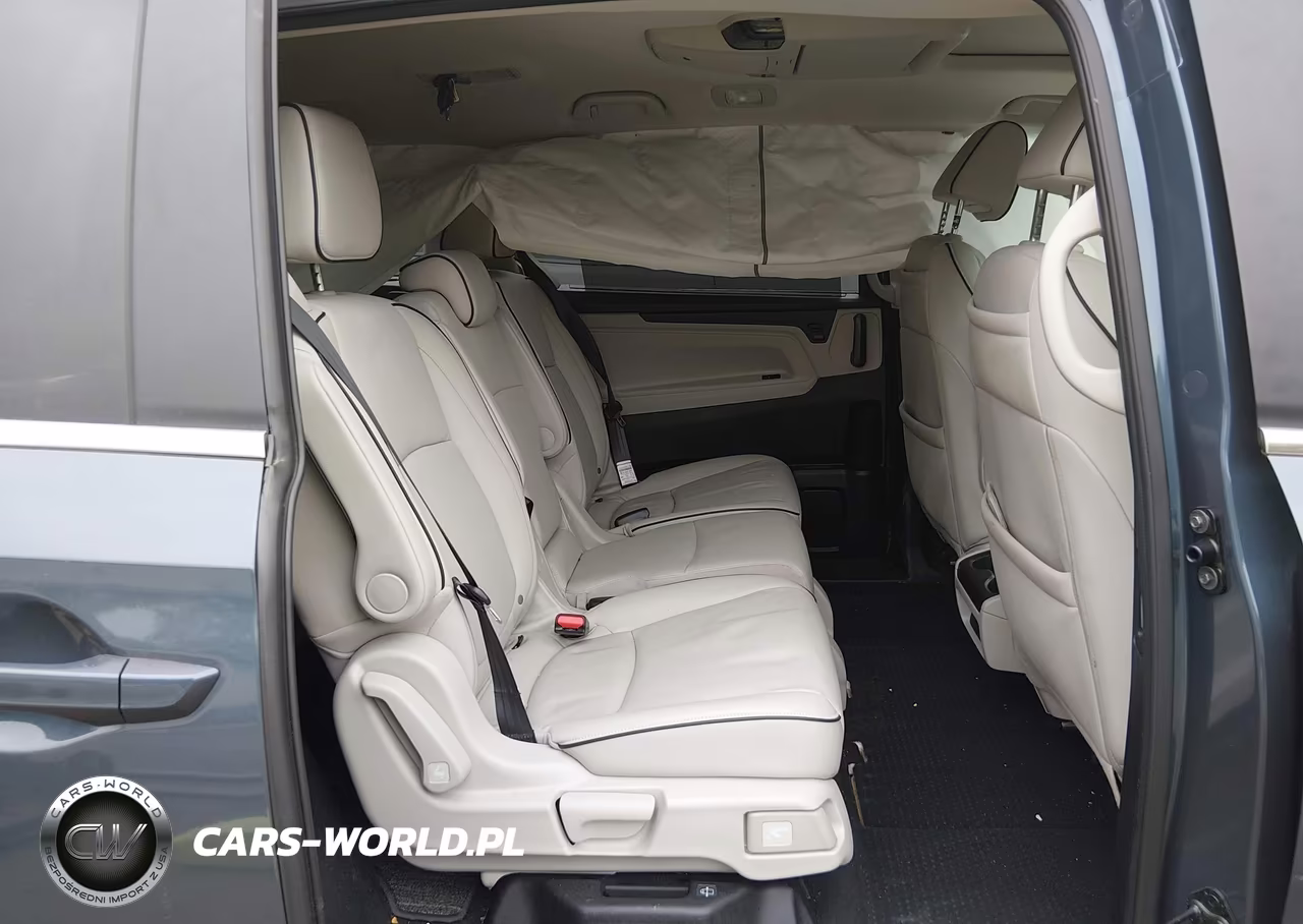 2025 Honda Odyssey Touring VIN:5FNRL6H89SB007304 - 8