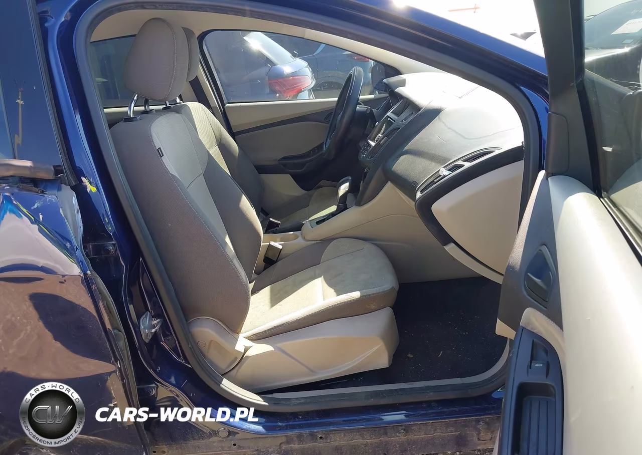 2012 Ford Focus Se VIN:1FAHP3F23CL109733 - 5