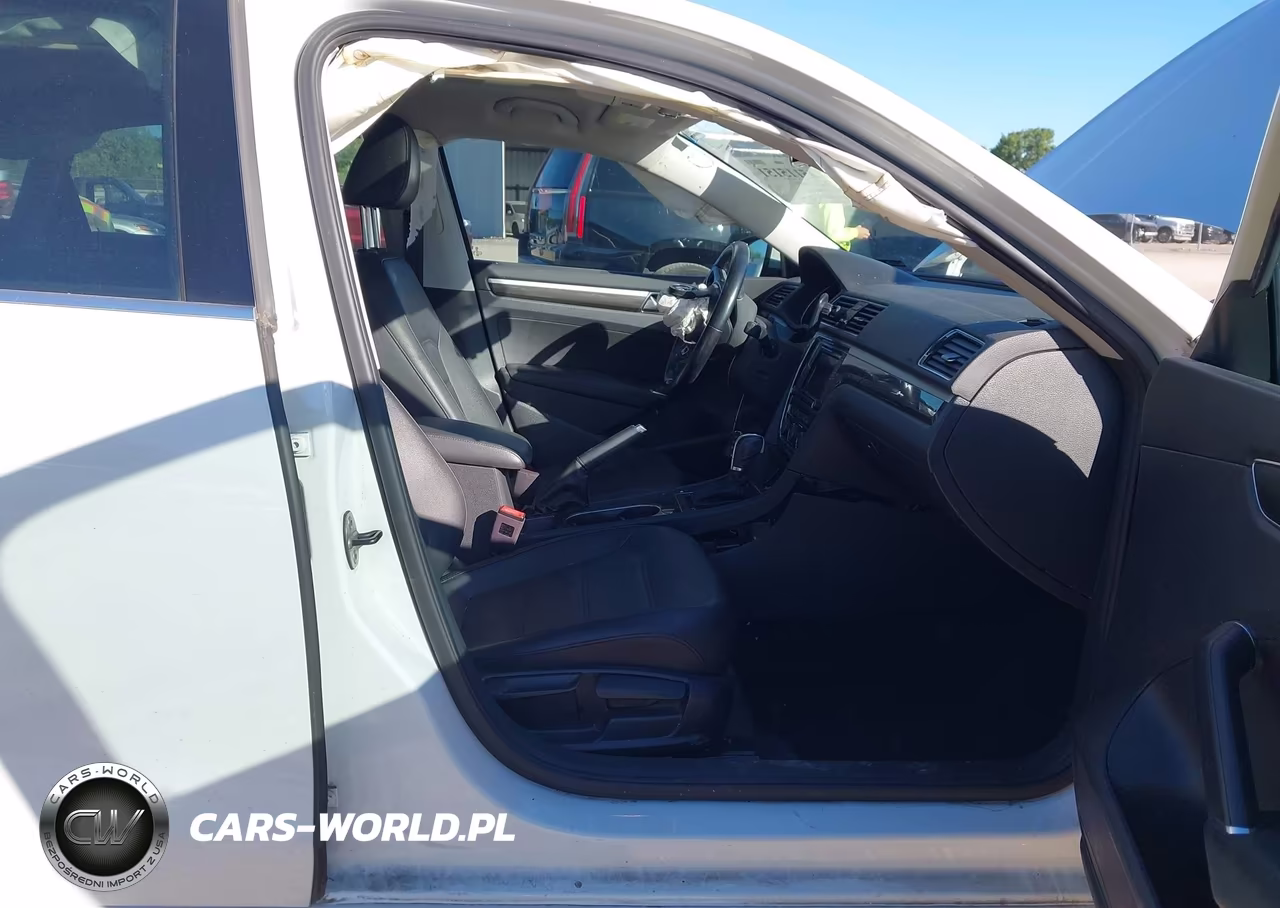 2018 Volkswagen Passat 2.0T Se VIN:1VWBA7A38JC003569 - 5