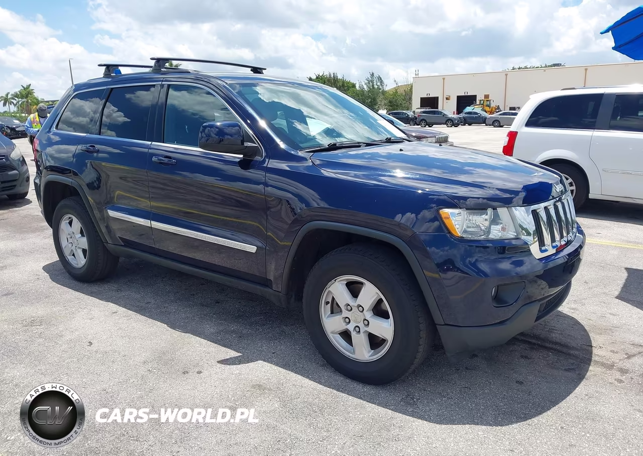 Główne zdjęcie 2013 Jeep Grand Cherokee Laredo