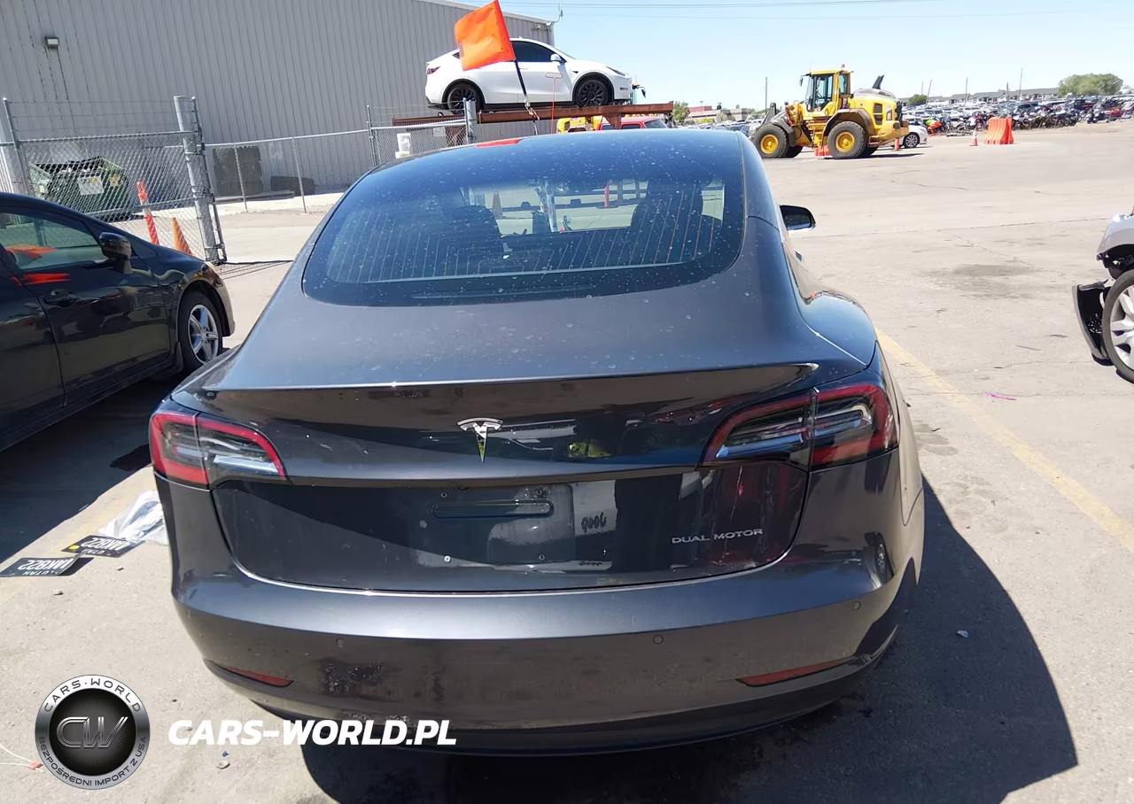 2018 Tesla Model 3 Long Range-Performance VIN:5YJ3E1EB5JF119647 - 16