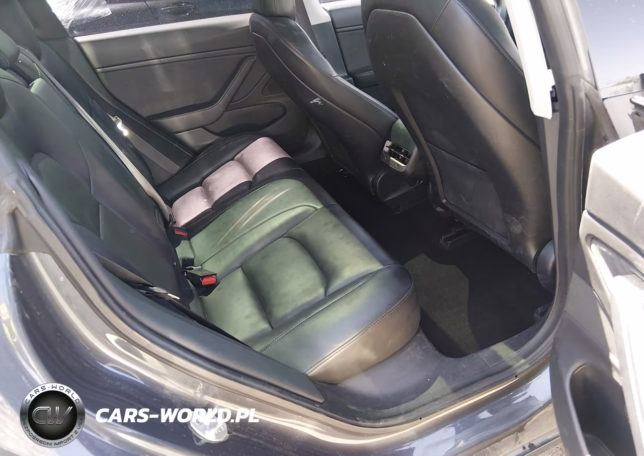 2018 Tesla Model 3 Long Range-Performance VIN:5YJ3E1EB5JF119647 - 8