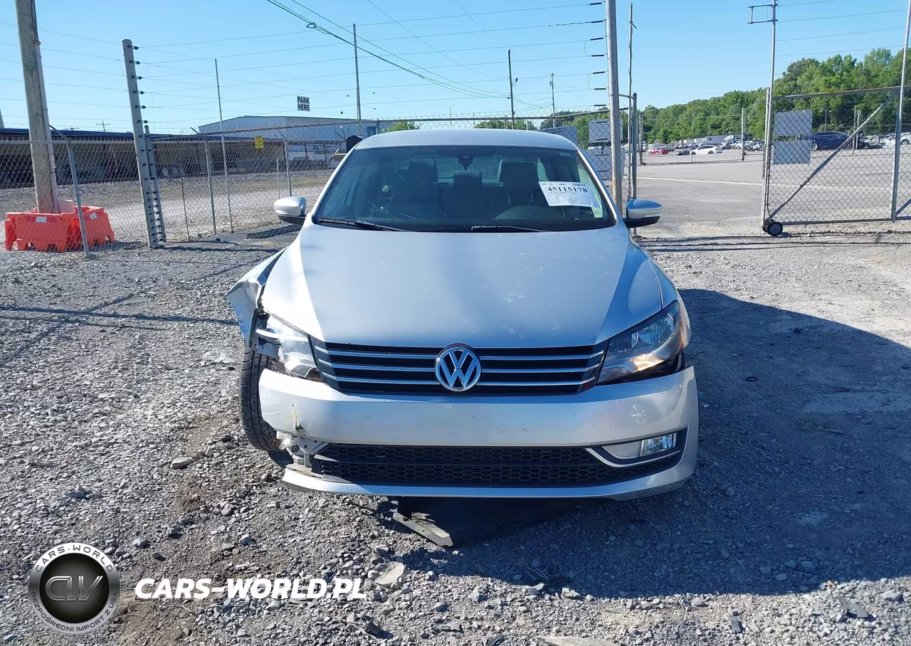 2015 Volkswagen Passat 1.8T Limited Edition VIN:1VWAT7A30FC077503 - 12
