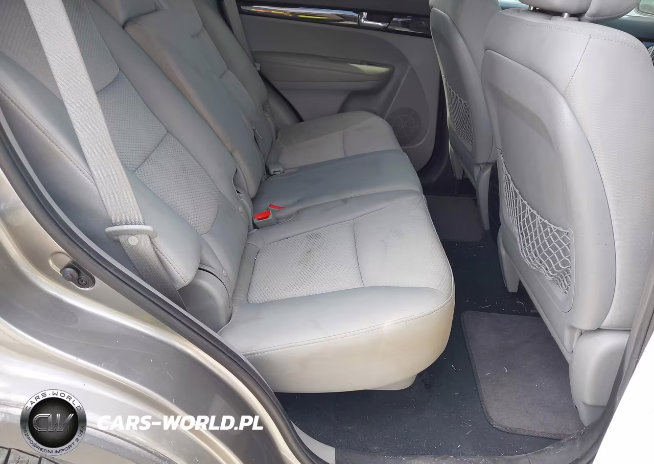 2011 Kia Sorento Lx VIN:5XYKT3A18BG186537 - 8