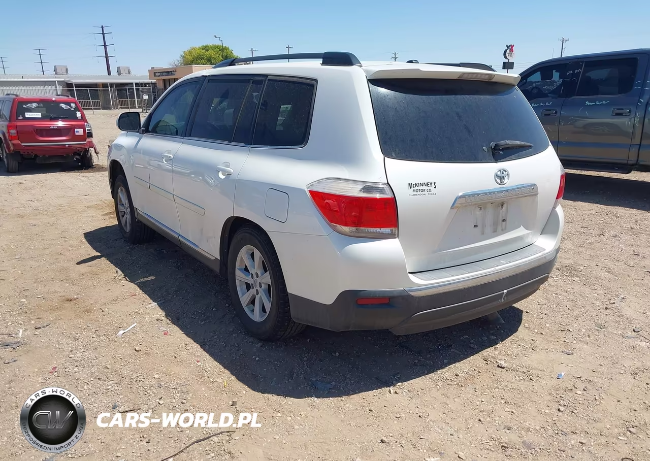2012 Toyota Highlander Base V6 VIN:5TDZK3EHXCS070477 - 3