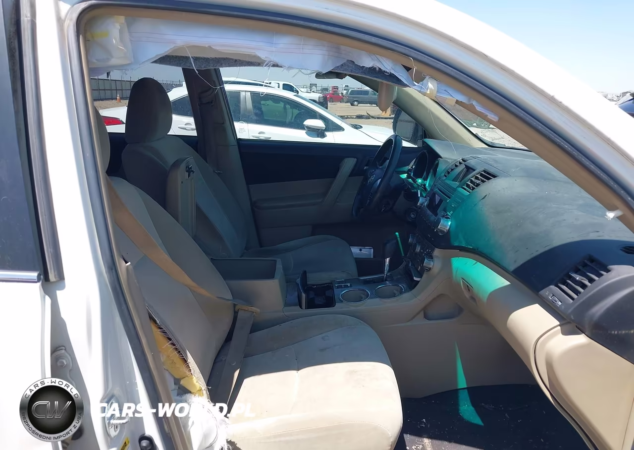 2012 Toyota Highlander Base V6 VIN:5TDZK3EHXCS070477 - 5