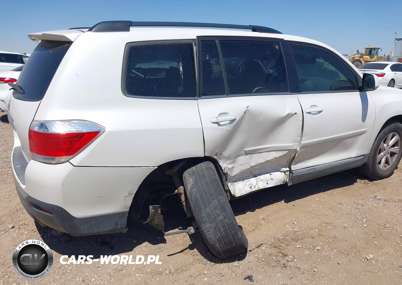 2012 Toyota Highlander Base V6 VIN:5TDZK3EHXCS070477 - 6