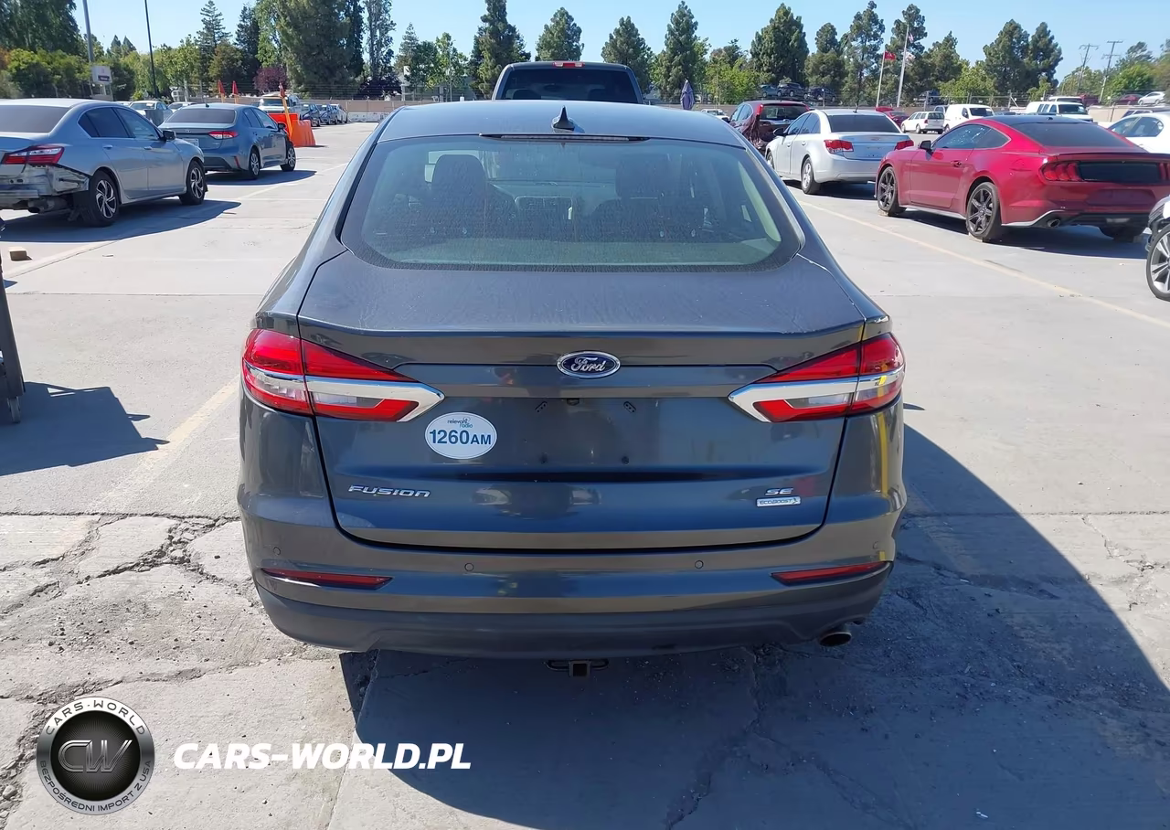 2019 Ford Fusion Se VIN:3FA6P0HD8KR284743 - 16