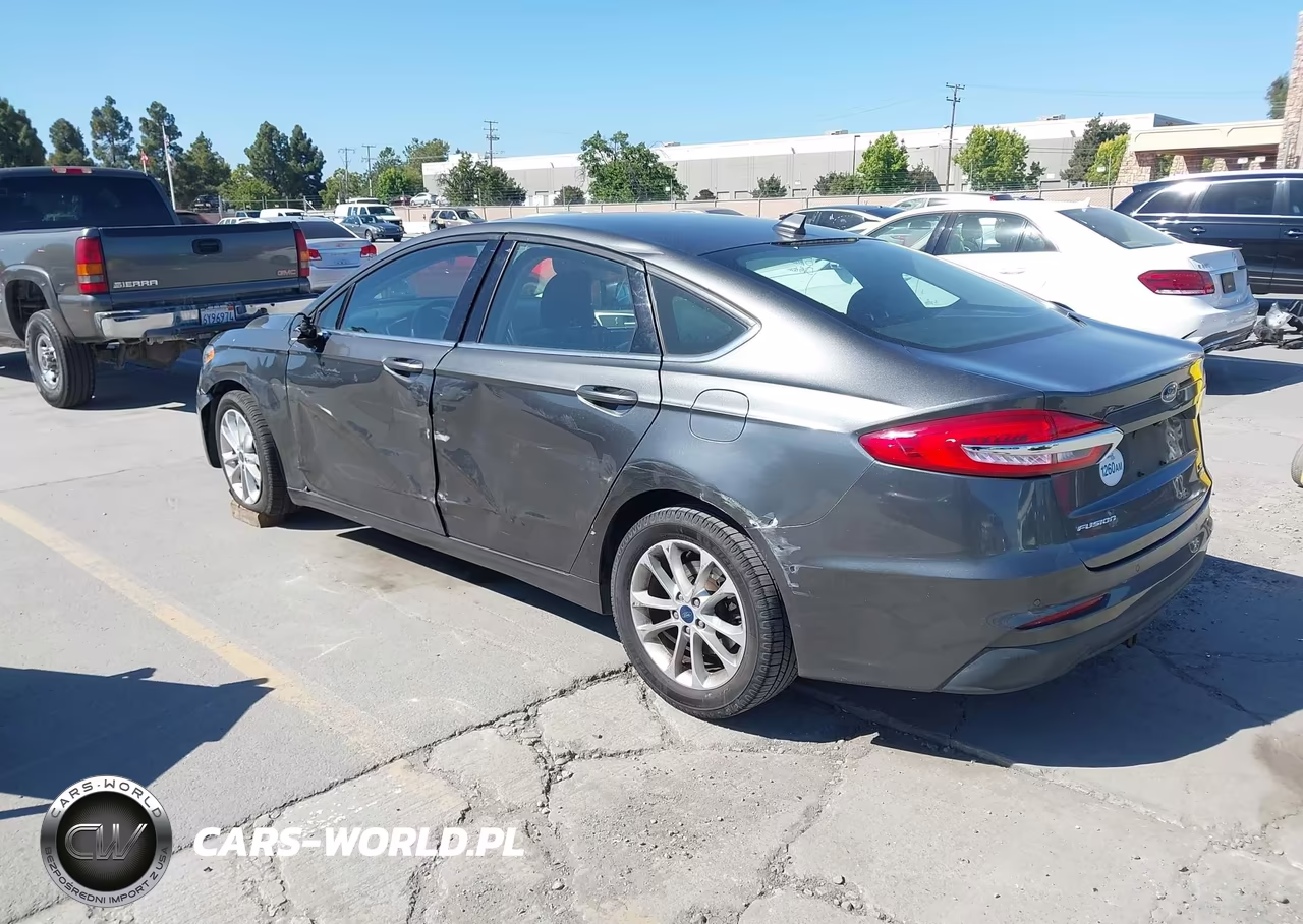 2019 Ford Fusion Se VIN:3FA6P0HD8KR284743 - 3