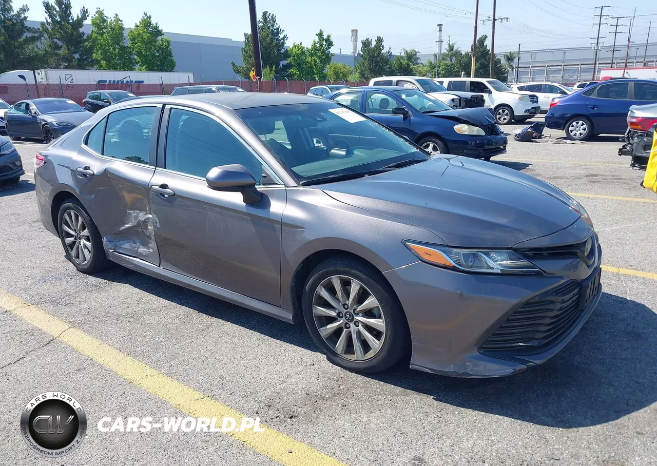 Główne zdjęcie 2018 Toyota Camry Le
