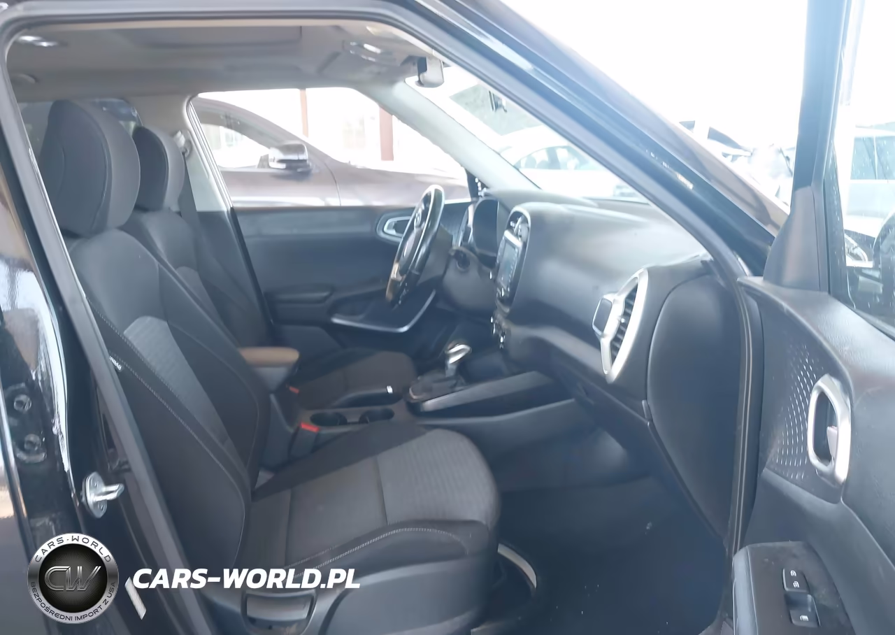2020 Kia Soul Gt-Line VIN:KNDJ63AU2L7026407 - 5