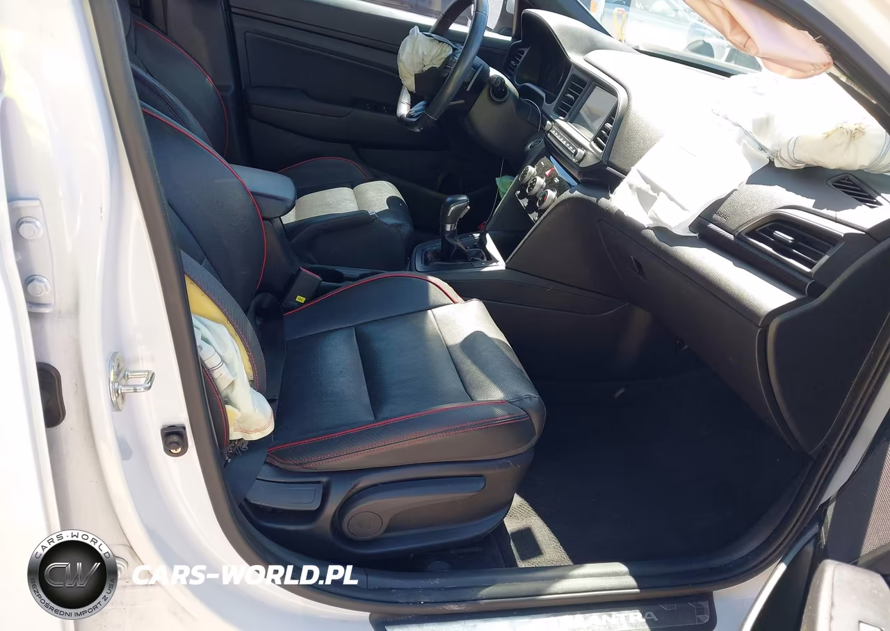 2019 Hyundai Elantra Sport VIN:KMHD04LB1KU832394 - 5