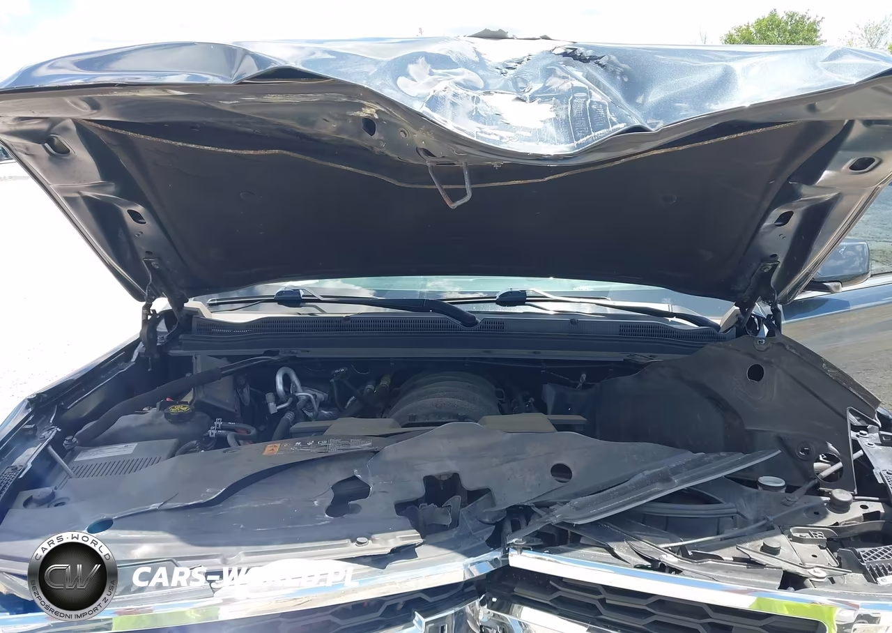 2019 Chevrolet Tahoe Ls VIN:1GNSCAKC2KR224700 - 10