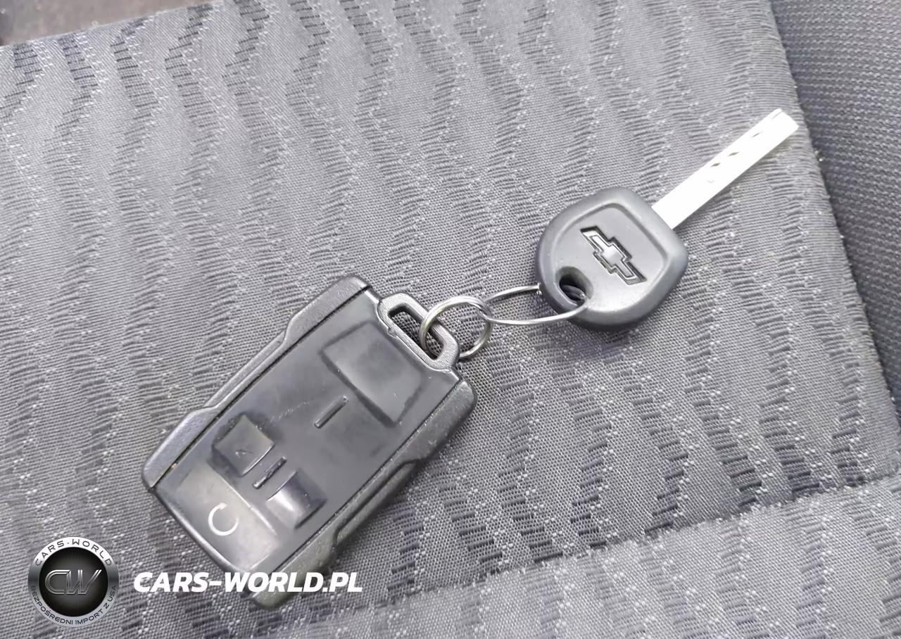 2019 Chevrolet Tahoe Ls VIN:1GNSCAKC2KR224700 - 11