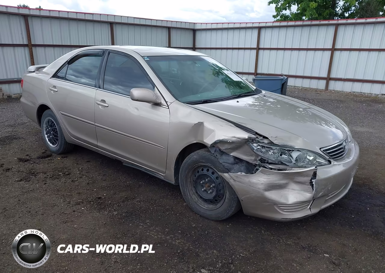 2005 Toyota Camry Le