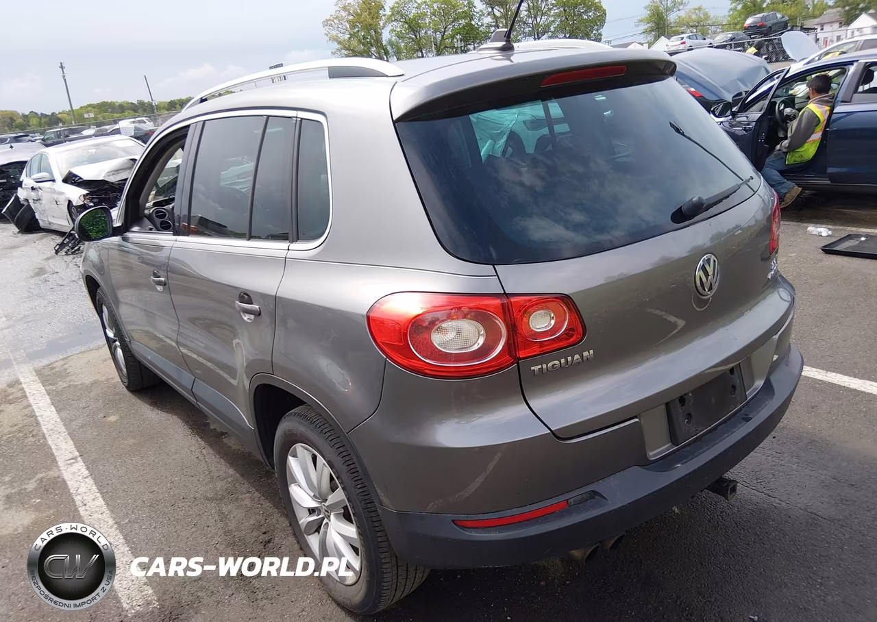 2011 Volkswagen Tiguan Se VIN:WVGBV7AX0BW547229 - 3