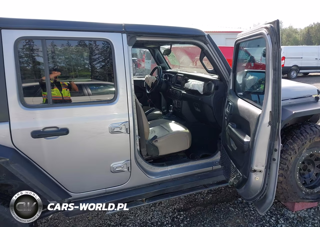 2018 Jeep Wrangler Unlimited Sport S 4X4 VIN:1C4HJXDG3JW129056 - 5
