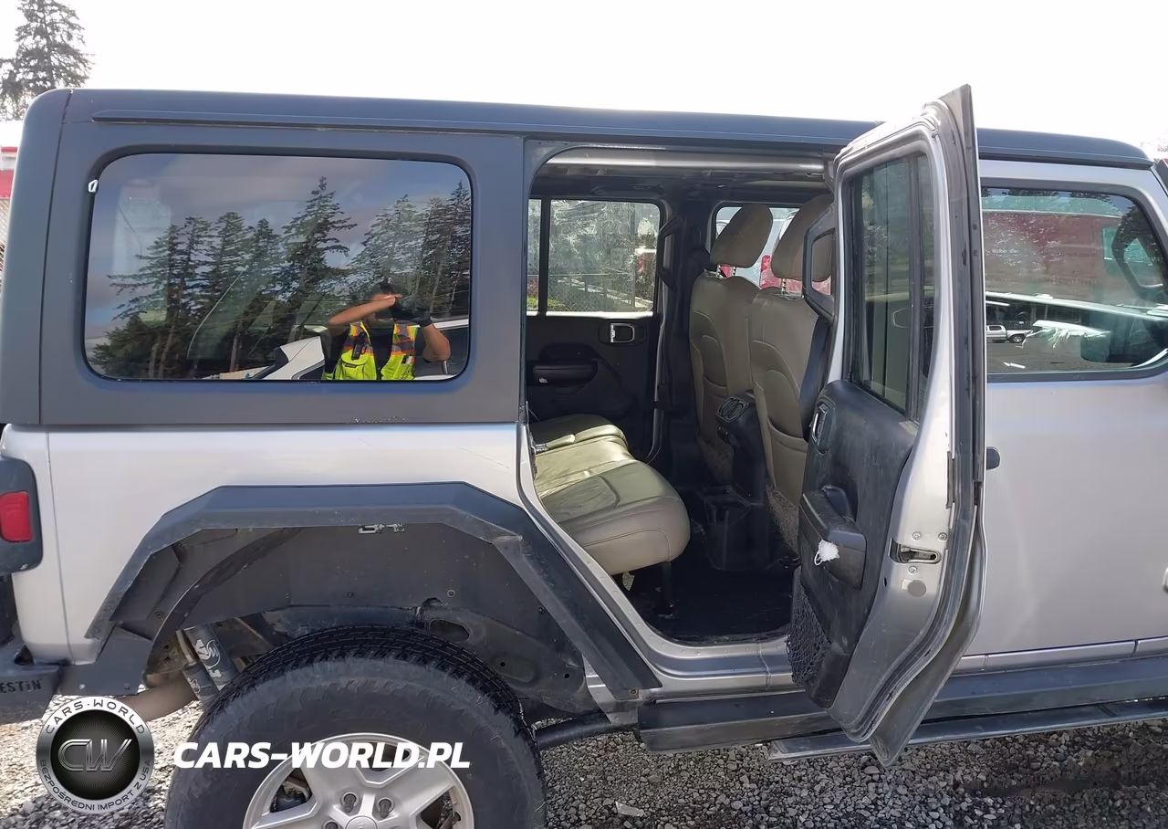 2018 Jeep Wrangler Unlimited Sport S 4X4 VIN:1C4HJXDG3JW129056 - 8