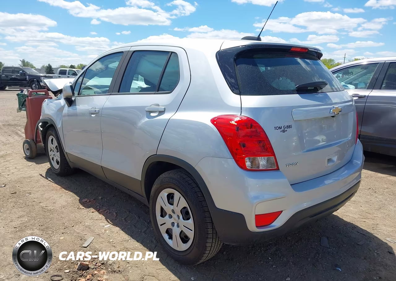 2019 Chevrolet Trax Ls VIN:3GNCJKSB6KL138224 - 3